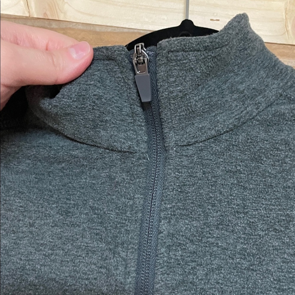 Lands' End size Small Charcoal Super Soft Fleece Zip-Up Vest with Pockets - Picture 5 of 9